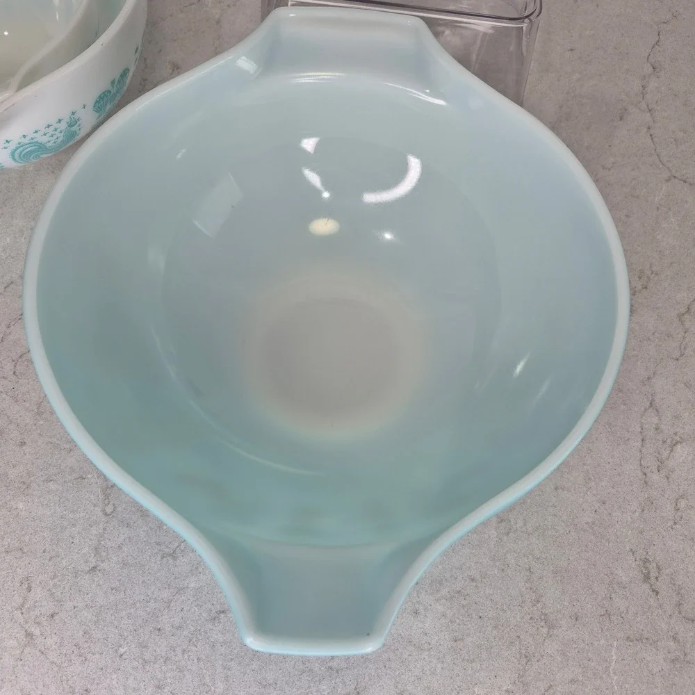 Pyrex Mixing Bowls Butterprint Amish 3 Piece Set Turquoise White